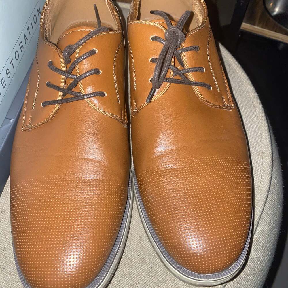 Restoration Men's Brown Perforated Toe Oxford Dress Shoes sz 7